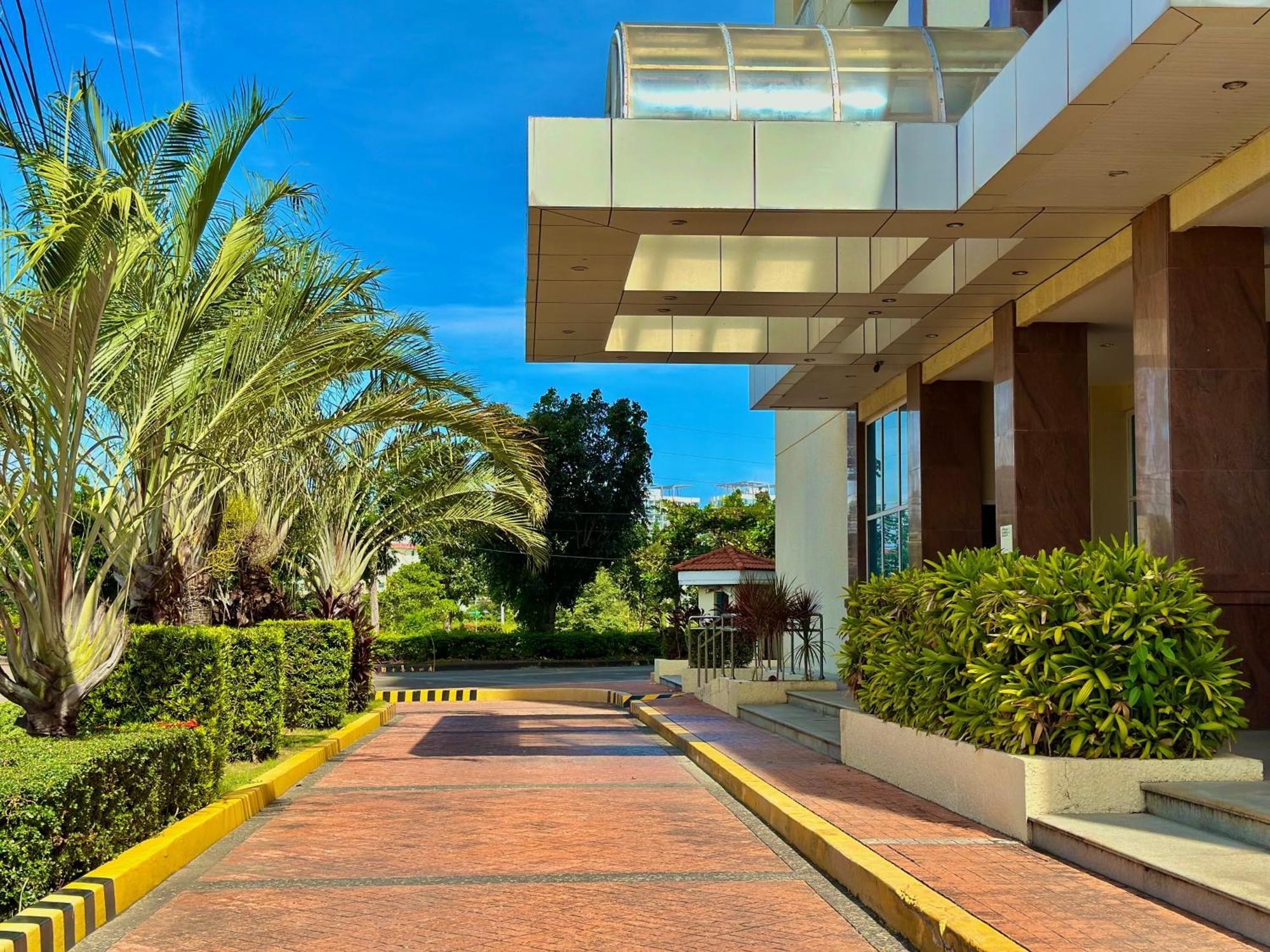 Apartamento Sophisticated Oceanview Studio In La Mirada Isla de Mactán Exterior foto
